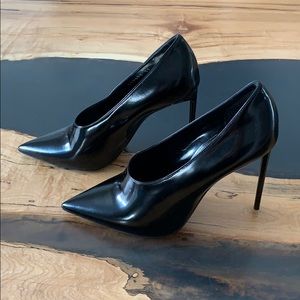 Brand new Saint Laurent women’s shoes size 37.